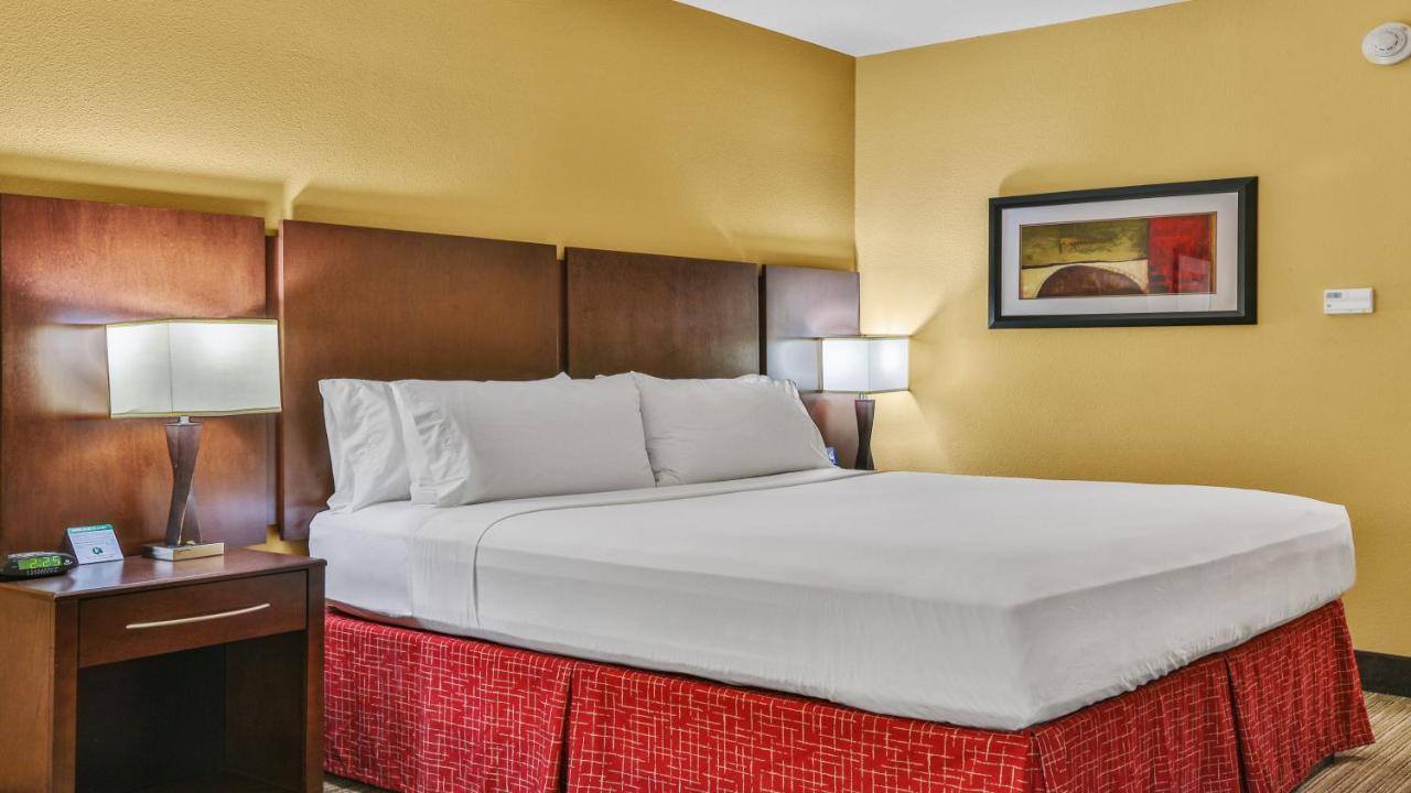 Holiday Inn Express & Suites Houston South - Near Pearland By Ihg Exterior foto