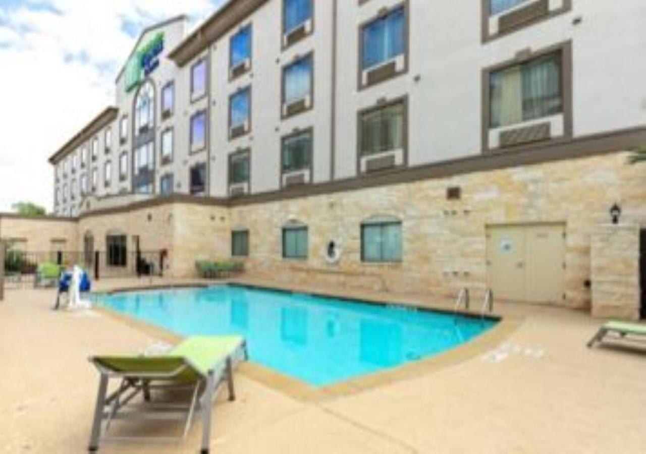 Holiday Inn Express & Suites Houston South - Near Pearland By Ihg Exterior foto