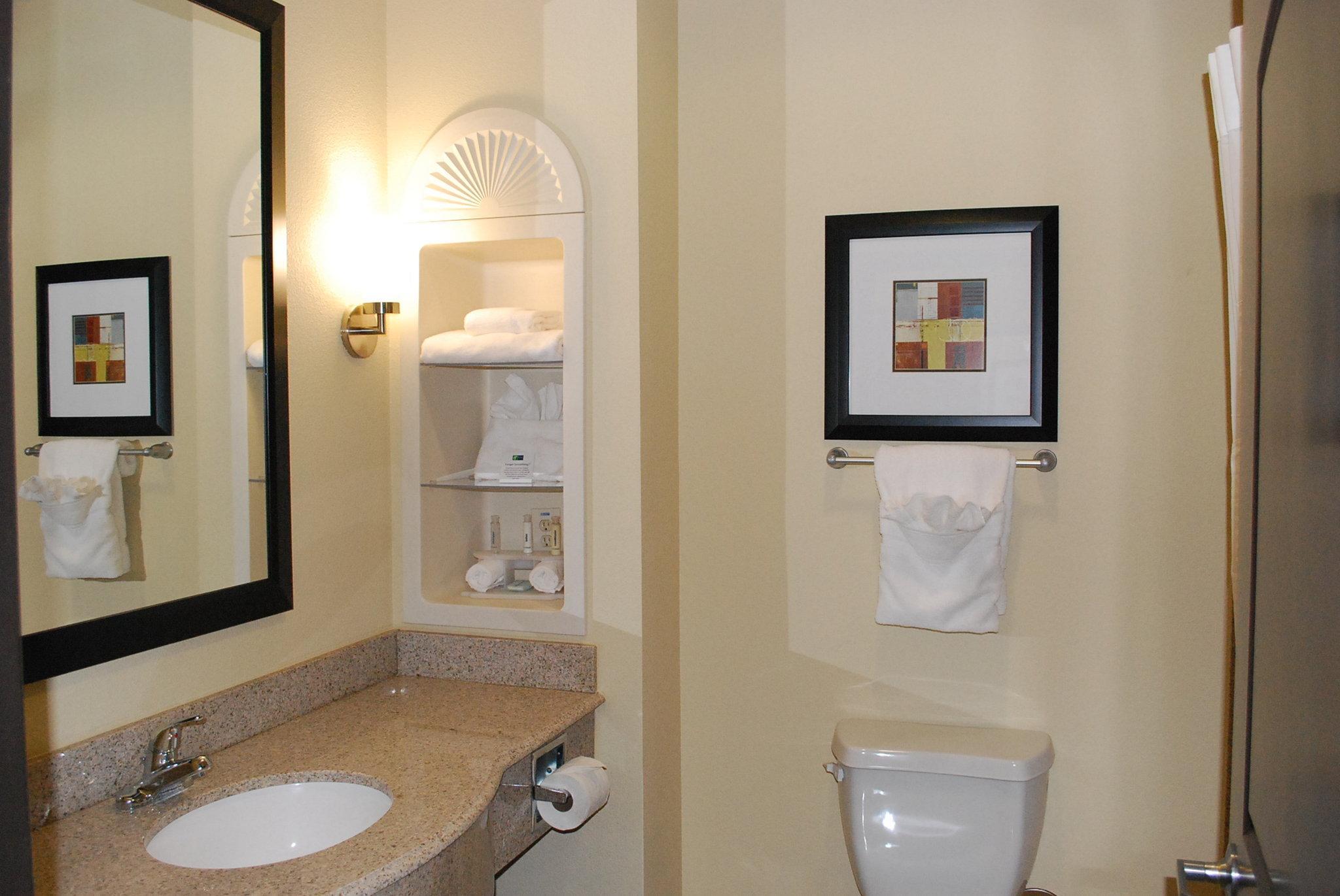 Holiday Inn Express & Suites Houston South - Near Pearland By Ihg Exterior foto