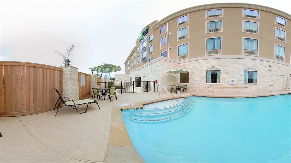 Holiday Inn Express & Suites Houston South - Near Pearland By Ihg Exterior foto